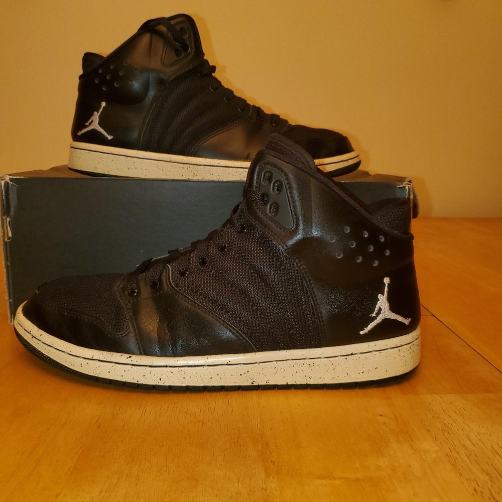 Nike Air Jordan Flight 4 Black and Grey edition